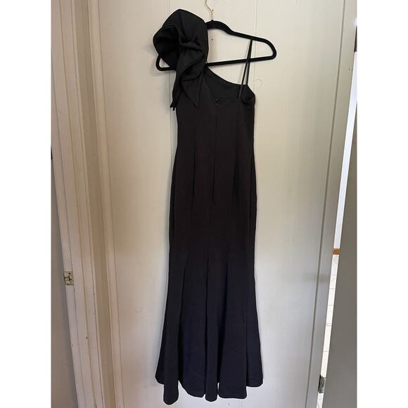 BETSY&ADAM Daisy" Long Scuba Ruffle Crepe One Shoulder Dress 4 $269 NWT - Picture 5 of 8